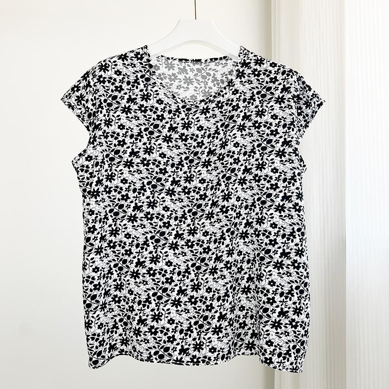 Tops & Shirts |  Womens Black And White Floral Print Clothing multi